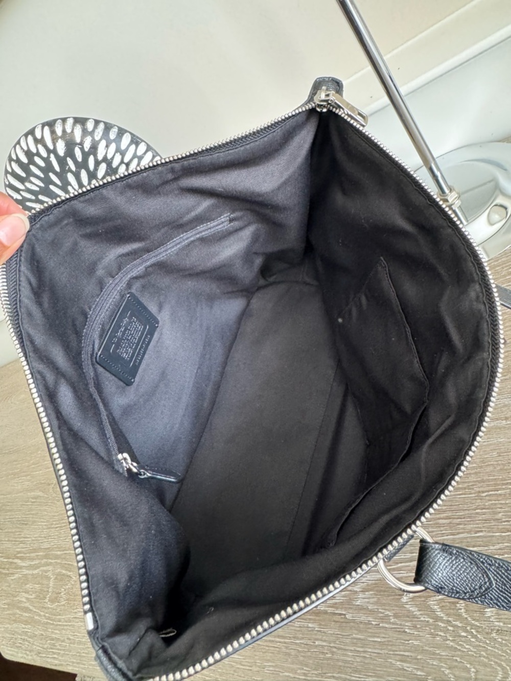 Coach Cross-Grain Gallery Black Pebbled Leather Tote with Matching Wallet - Picture 5 of 16